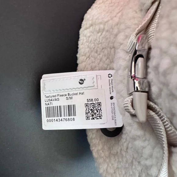 Lululemon Athletica Beige Sherpa Bucket Hat - Picture 6 of 6